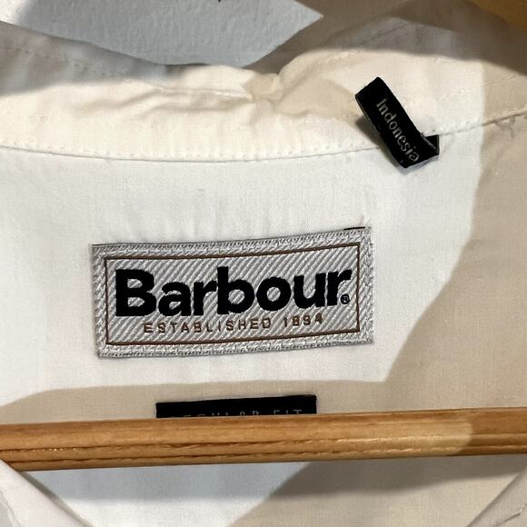 Barbour Mens White Short Sleeve Button Up Shirt Novelty Golf Print Regular Fit - Picture 6 of 8